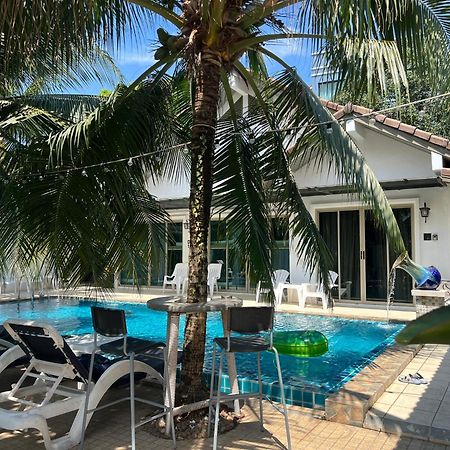 The Snug Airportel - Phuket Airport Nai Yang Экстерьер фото