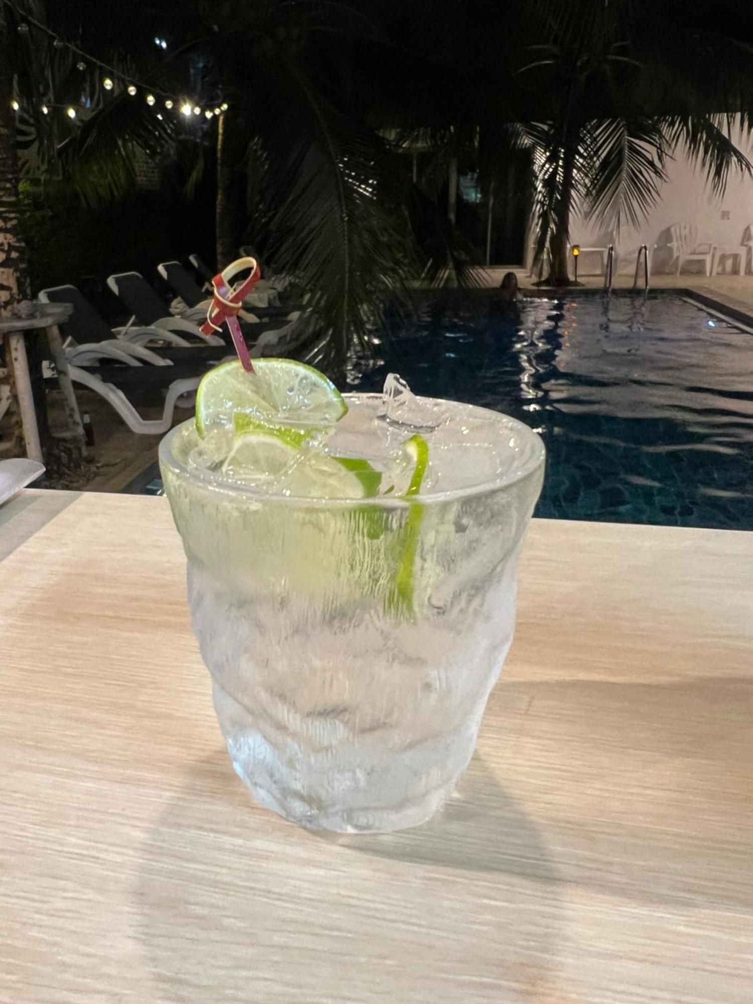 The Snug Airportel - Phuket Airport Nai Yang Экстерьер фото